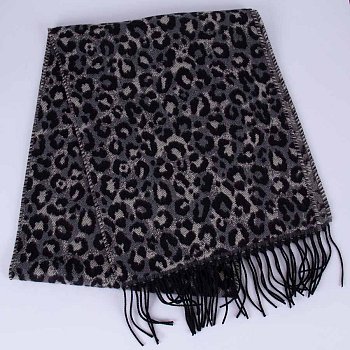 Women's scarf 219147