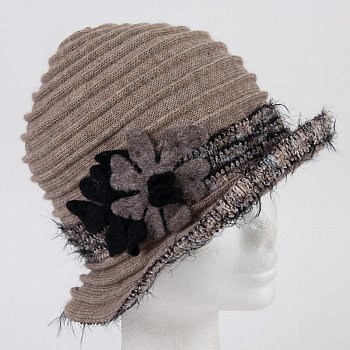 Dámský klobouk 1688-1