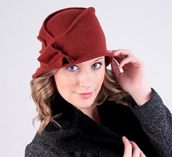 Odelieta women's winter hat