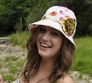 Cotton hat C982-560 white