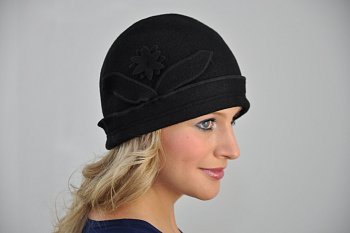 Okajena women's hat black