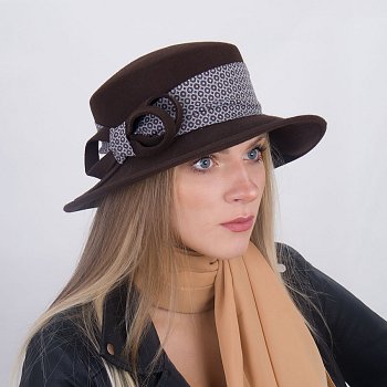 Women's hat 16831 Brown