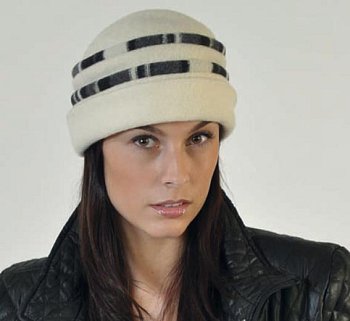 Osakona women's wool hat cream / black