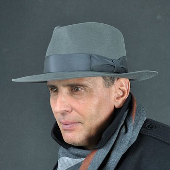Luxury men's hat 13865