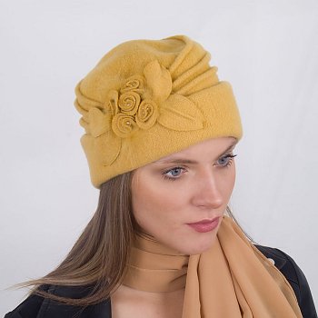Women's winter hat Zazu ocher