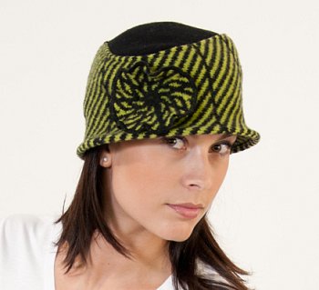 Women's winter hat Onifar Red