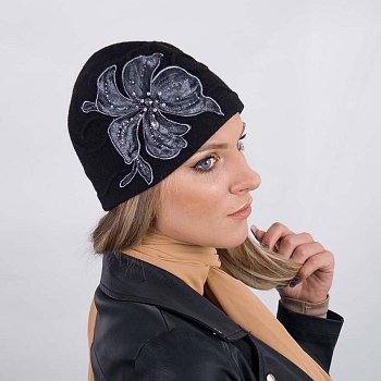 Angelina women's wool hat black