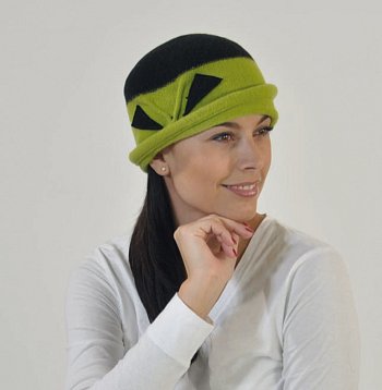 Women's wool hat Ozetina black / green